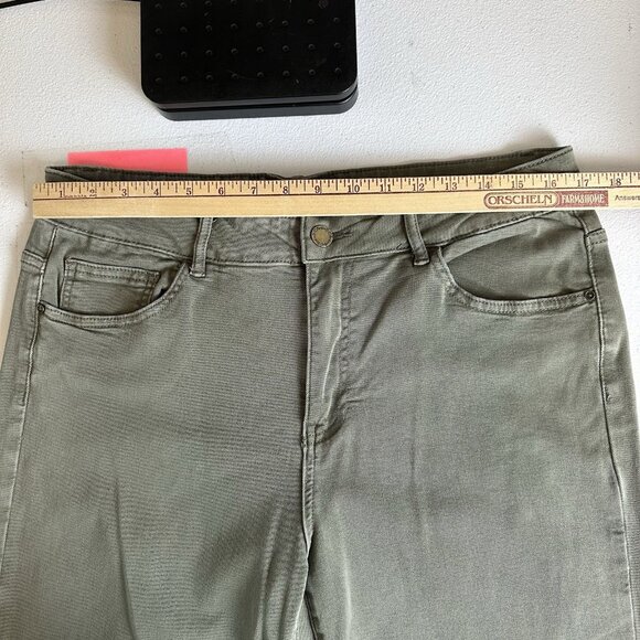 CHARLIE B Cropped Twill Pants Tab Cuff Women’s Sz 14 Moss Green C5331-188B Soft! - Picture 5 of 11
